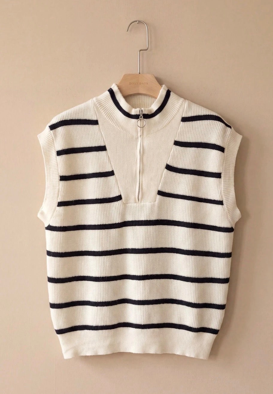 BLANC - PULL SANS MANCHE