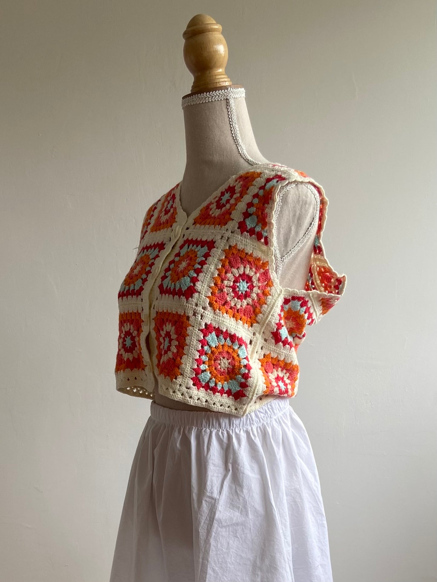MULTICOLORE - GILET CROCHET