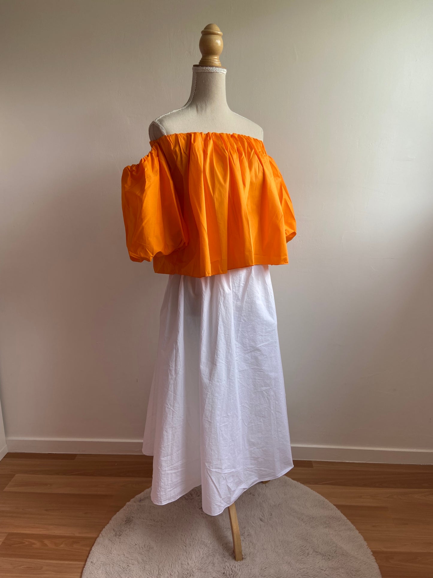 ORANGE - BLOUSE ÉPAULE DÉNUDÉ