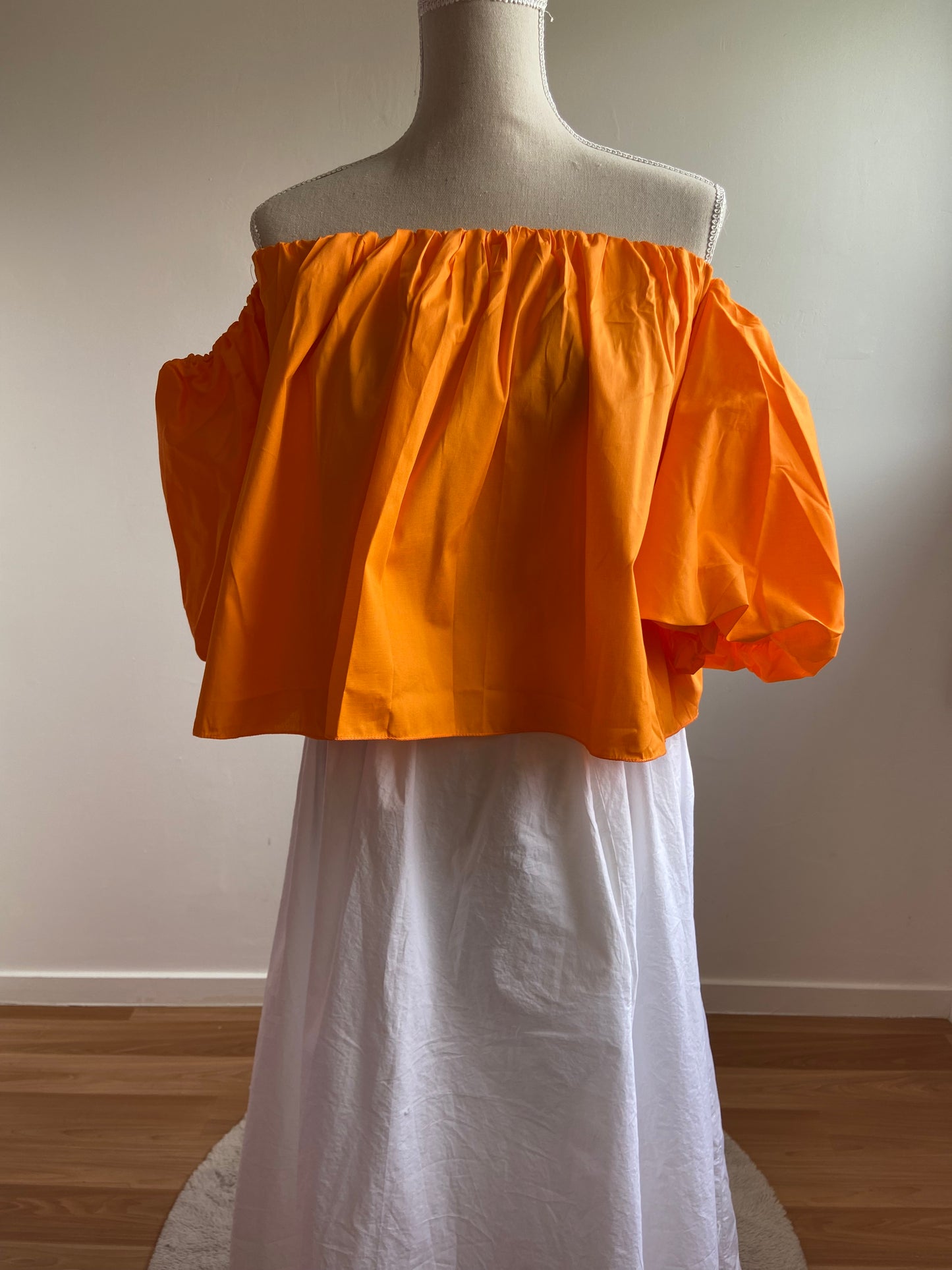 ORANGE - BLOUSE ÉPAULE DÉNUDÉ